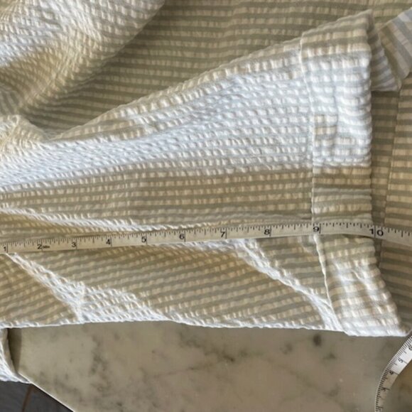 ORVIS Seersucker Cuffed Flat Front Shorts Blue & White Stripe - Picture 14 of 15